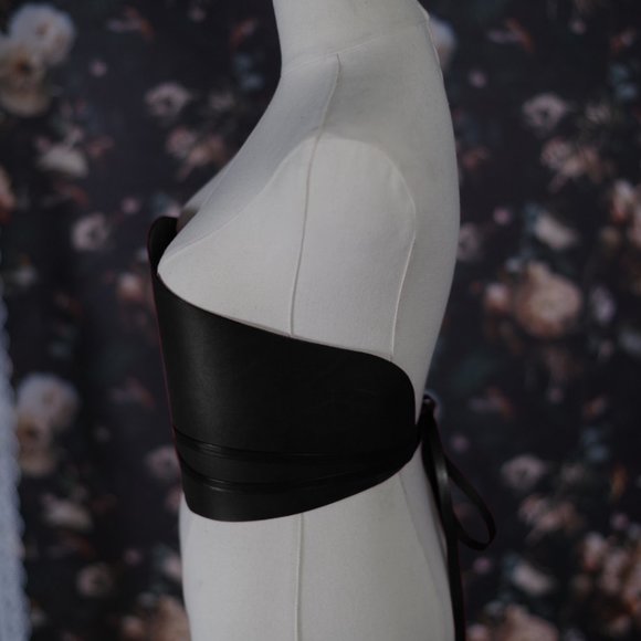 Dehanche Inspired Vachetta Leather Corset Belt with Thin Tie Straps - Picture 7 of 14
